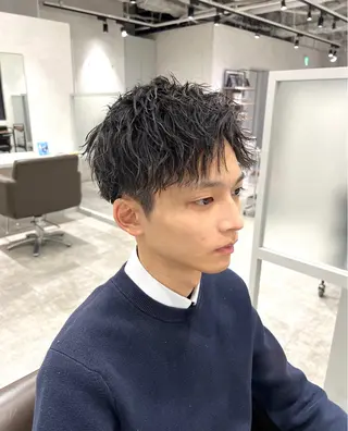 ショート メンズ 関西センターパート メンズモデル募集のヘアスタイル
