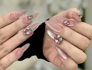 ネイル 高木 維麗絲のネイルデザイン