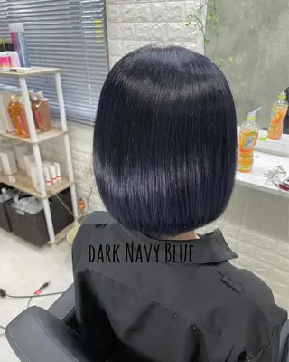 ショート カラー にしき さんのヘアスタイル