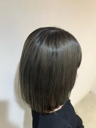 カラー 🪽ラベンダーカラー 暗髪透明感🪽レイナのヘアスタイル