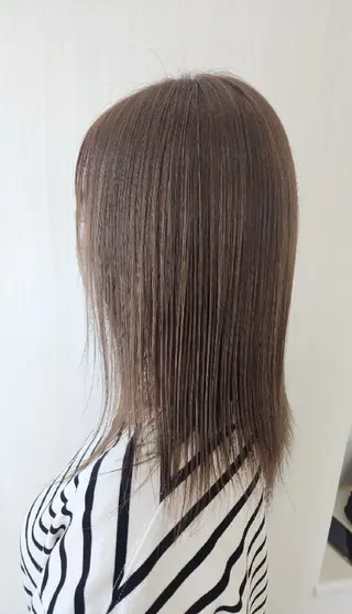 セミロング カラー 安達まい/ インナーカラー◎のヘアスタイル