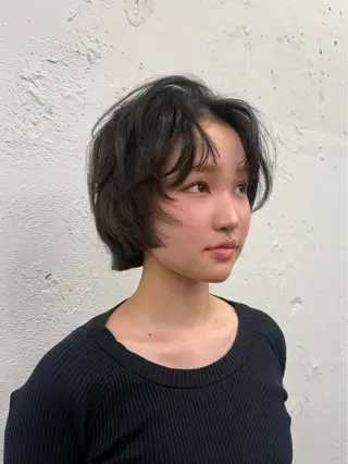 ショート RINA ブリーチ / 海外レイヤーのヘアスタイル