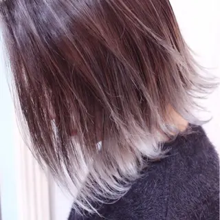 ミディアム カラー ア イカのヘアスタイル