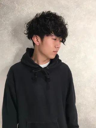 パーマ メンズ 迷った時見てください 林 祥平のヘアスタイル