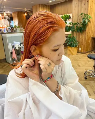 ミディアム デザインカラー/ボブ ブリーチカラー/ユリのヘアスタイル