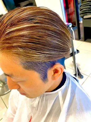 ショート カラー メンズ 鈴木 颯介のヘアスタイル