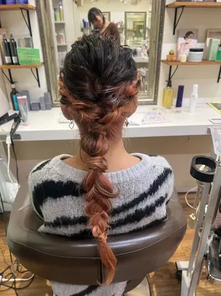 ロング CREA能見台所属・朝が楽になる艶髪縮毛 ✨中稲明梨のヘアスタイル