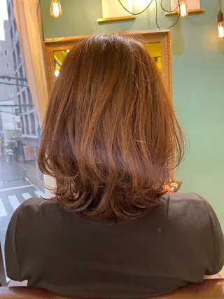 ミディアム 末石 智のヘアスタイル