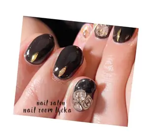 ネイル ﾈｲﾙﾙｰﾑﾘｯｶ 𝐦𝐚𝐲𝐮のネイルデザイン