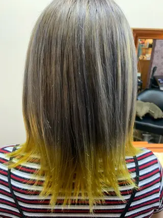 ミディアム カラー 屋比久 一樹のヘアスタイル