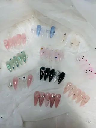 ネイル 🌈 Laule'aのネイルデザイン