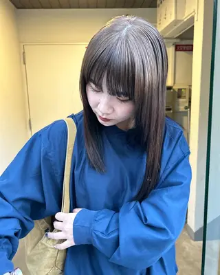 ミディアム 薄暮 マツイ レンのヘアスタイル