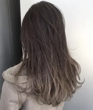 ロング カラー ヘアアレンジ 【公式】amble luxe池袋東口🩷のヘアスタイル