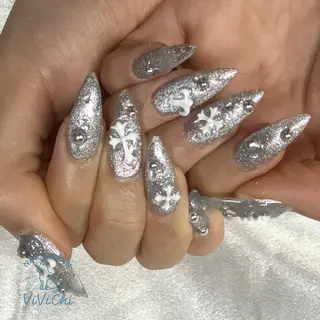 ネイル ViViChi 梨帆のネイルデザイン