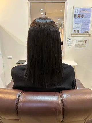 ミディアム 森田 詩音のヘアスタイル