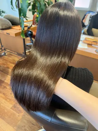 ロング 野間 奈津子のヘアスタイル