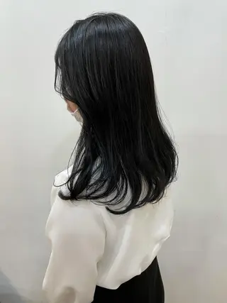 セミロング カラー あずまぐち めぐみのヘアスタイル