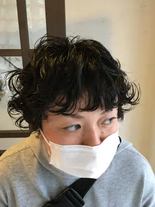 ショート パーマ 井上 歩美のヘアスタイル