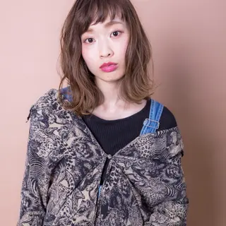 ミディアム カラー 池田 真由美のヘアスタイル