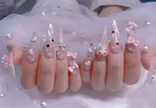 ネイル UMI ネイルサロン新宿🎀のネイルデザイン