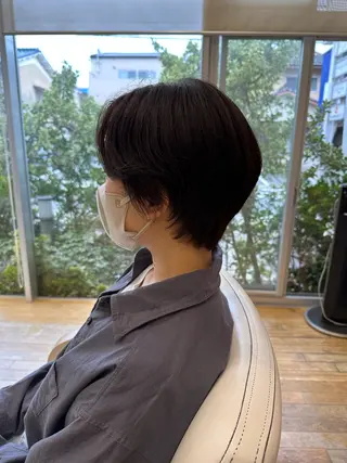 ショート カラー 山本 瑠華のヘアスタイル