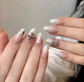 ネイル Pure&Rich Nailのネイルデザイン