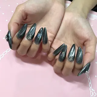 ロング ネイル 《LB》ラブリエ Nail&eyeのマツエク・マツパデザイン