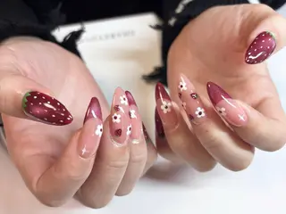ネイル moi nail ˙⋆.˚のネイルデザイン