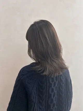 セミロング カラー 🌷横浜/レイヤー /艶カラー🌷のヘアスタイル