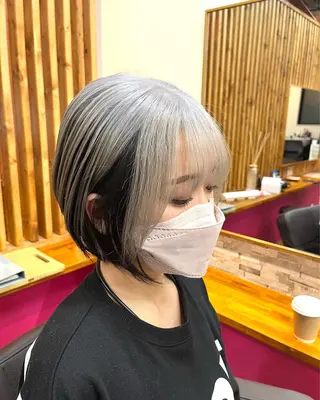 ショート カラー ヘアカラー&縮毛矯正 STAR☆RIVERのヘアスタイル