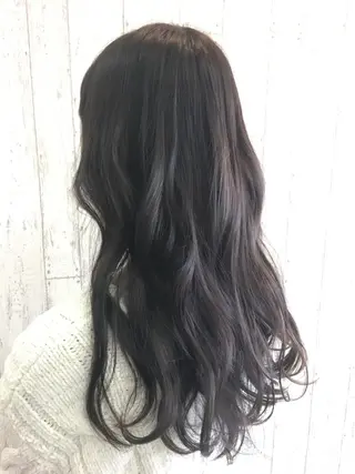 ロング カラー Kaede .のヘアスタイル