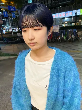 ショート カラー パーマ ヘアアレンジ デザインカラー/ボブ ブリーチカラー/ユリのヘアスタイル