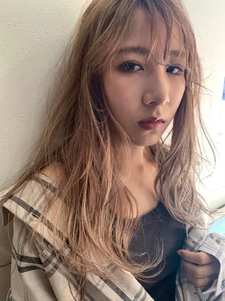 ロング カラー 遠藤 愛莉のヘアスタイル