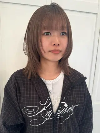 カラー ブリーチカラー🎀 韓国風/寺門美優のヘアスタイル