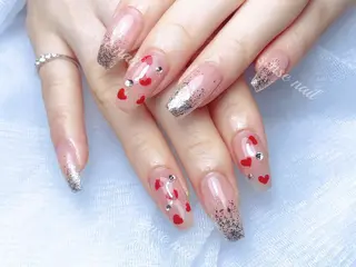 ネイル Queening 🦋のネイルデザイン