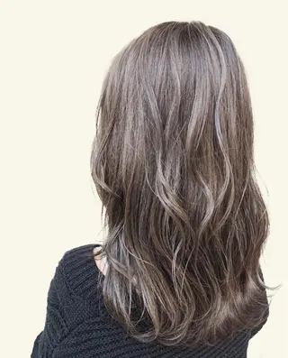 ロング カラー ケアブリーチ /髪質 改善/古橋圭史郎のヘアスタイル