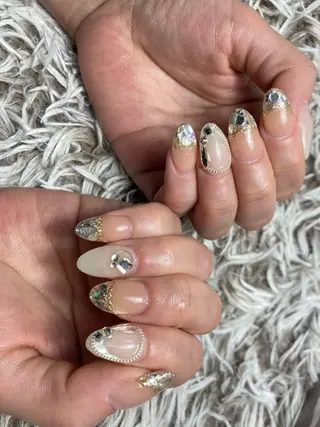 ミディアム ネイル ✴︎ Delightのネイルデザイン