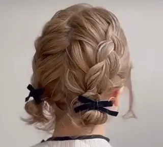 ミディアム 星野 晴香のヘアスタイル