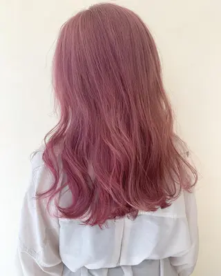 ミディアム カラー 立川 奈那子のヘアスタイル