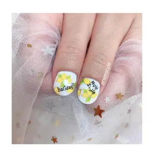 ショート ネイル 👑enen style👑のネイルデザイン