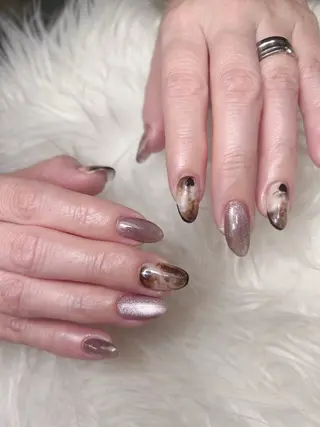 ミディアム 大崎 奈々のネイルデザイン