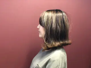 ミディアム カラー 樋口 まさみのヘアスタイル