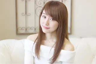 セミロング カラー 柳澤 興輝のヘアスタイル