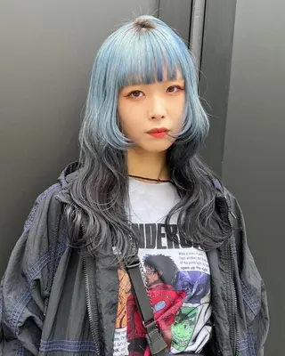 セミロング カラー Null 表参道のヘアスタイル