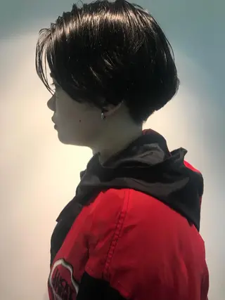 ショート pole/apartment所属・💓パーマ，💗 レイヤーカットのヘアスタイル