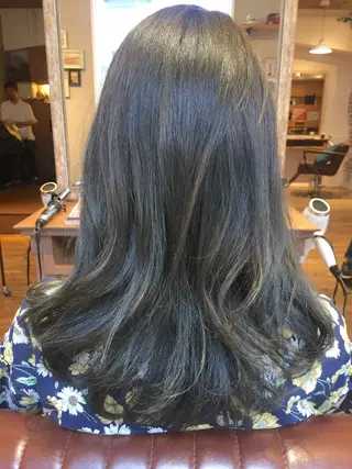 ロング カラー クボキ サヤのヘアスタイル