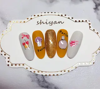 ネイル マジック ミラーのネイルデザイン