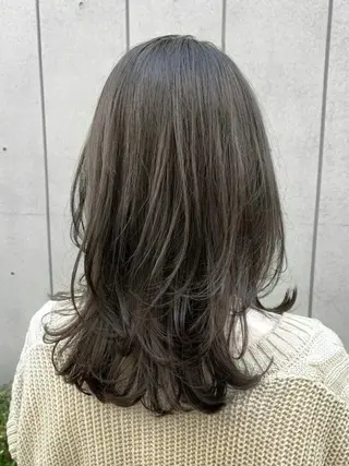 ロング カラー 松本 結愛のヘアスタイル