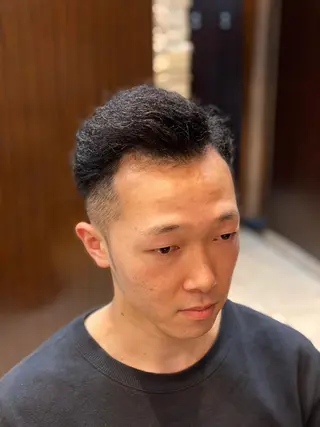 ショート 佐々木 宥人のヘアスタイル