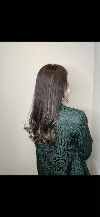 ミディアム カラー ブリーチ👩🦳/ ✂︎MANAMIのヘアスタイル